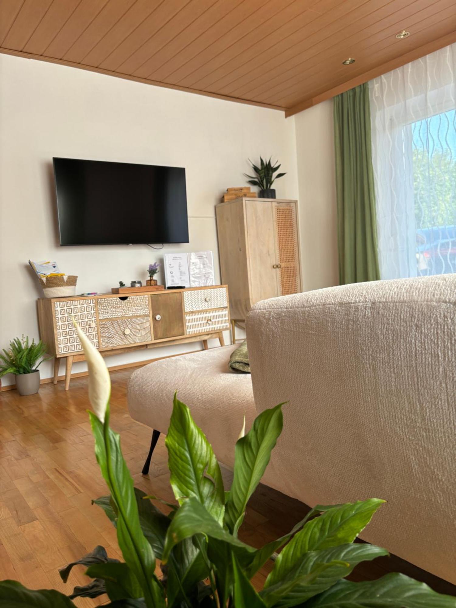 Wohnung See- Und Bergnaehe Gmunden Exteriör bild